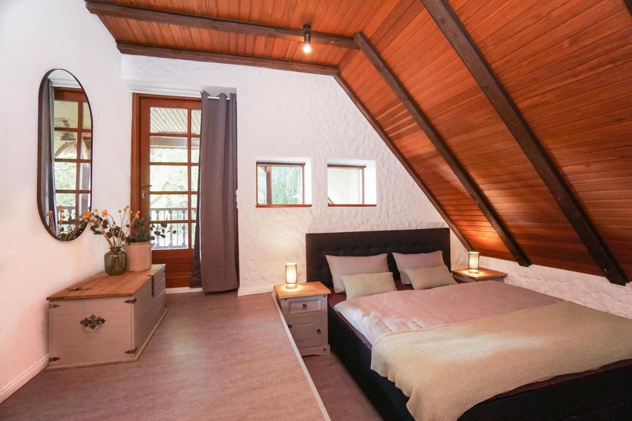 Ruhe Unter Reet-Haus Mit Sauna, Whirlpool Und Kamin Gnarrenburg Kültér fotó
