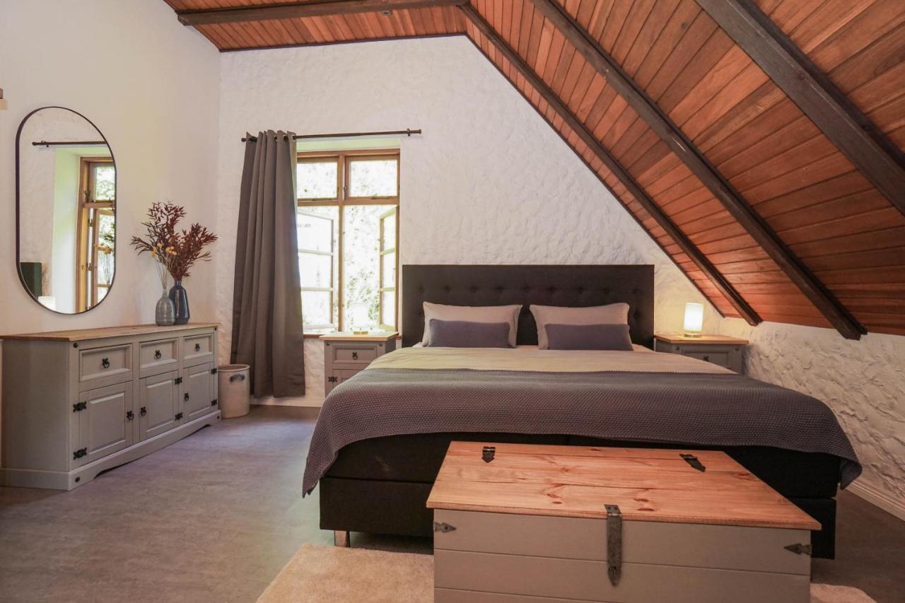 Ruhe Unter Reet-Haus Mit Sauna, Whirlpool Und Kamin Gnarrenburg Kültér fotó