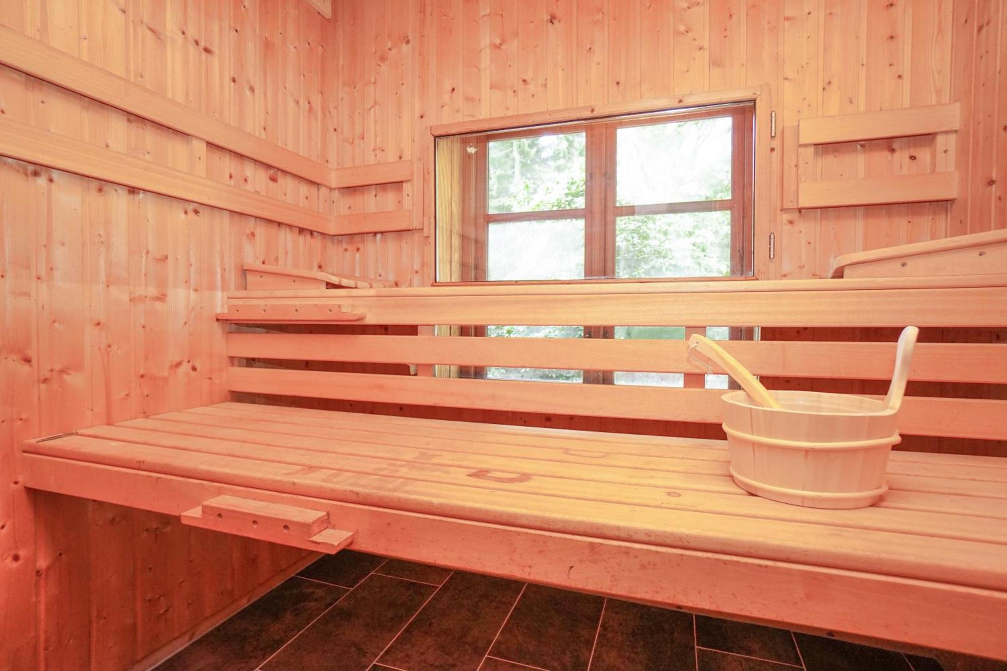 Ruhe Unter Reet-Haus Mit Sauna, Whirlpool Und Kamin Gnarrenburg Kültér fotó